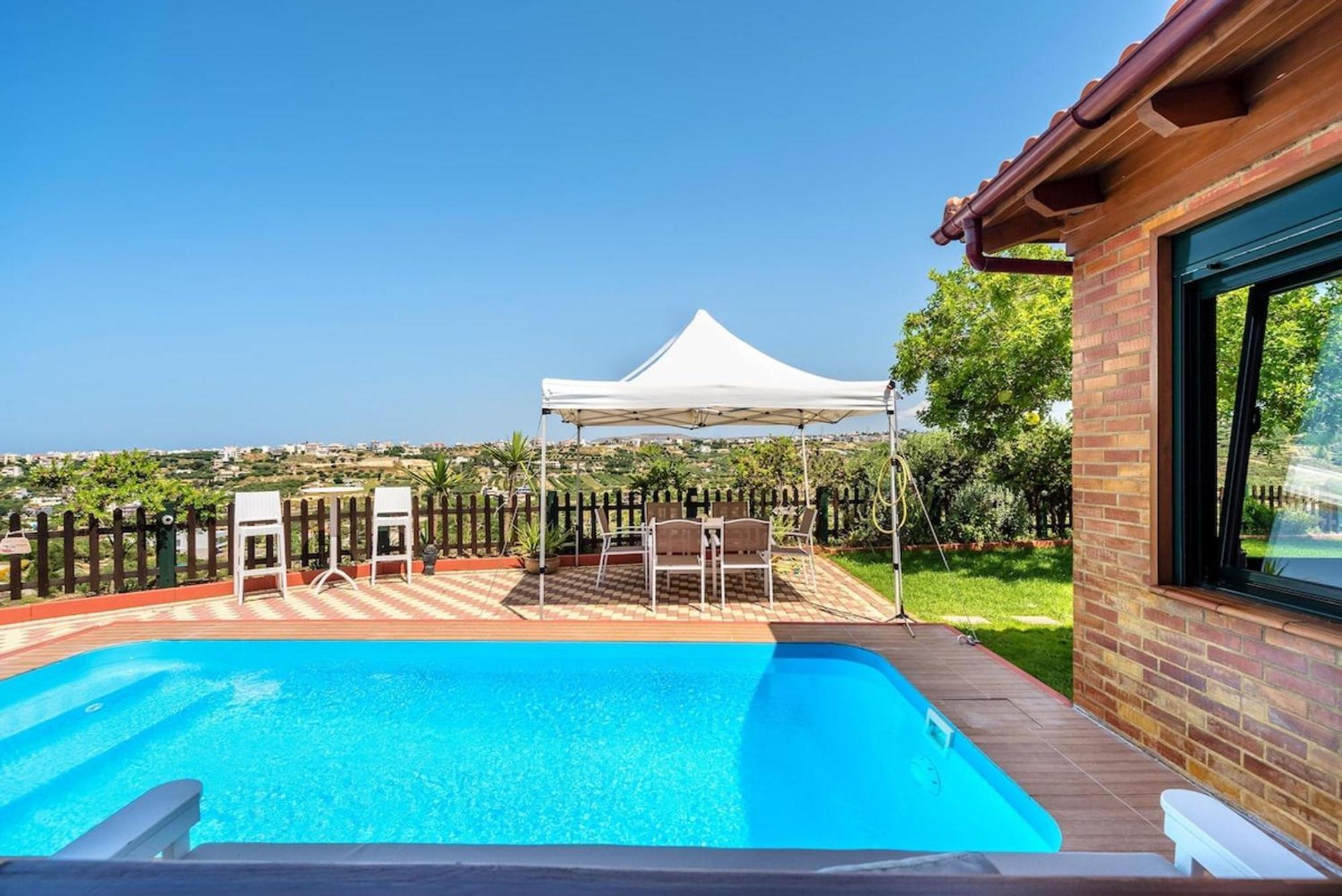 Sofia'S Place Private Pool 伊拉克利翁 外观 照片